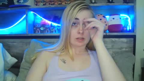 Hailey and d online show from 02-19-25, 12:03