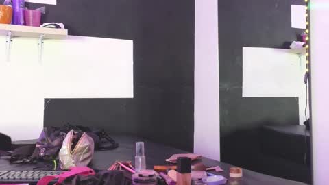 Snapshot of haileycat_ chatting on 11-05-25, 02:33 haileycat_ online show from 11-05-25, 02:33