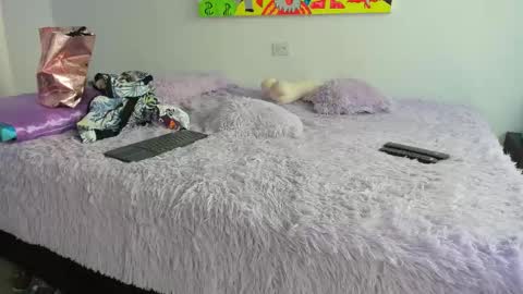 Hailey online show from 11-19-25, 03:23