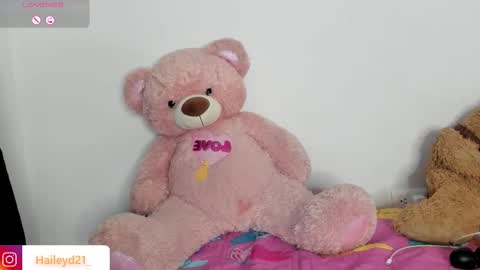 Hailey online show from 02-03-26, 10:59