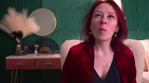 Hailey online show from 04-16-26, 03:18