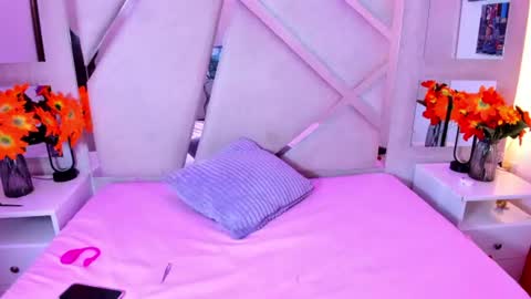 Snapshot of haileypetite chatting on 07-28-26, 02:13 Hailey Petite online show from 07-28-26, 02:13