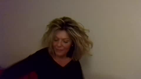 Hailey online show from 01-23-25, 05:56