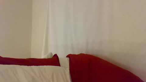 Hailey online show from 03-09-25, 03:32