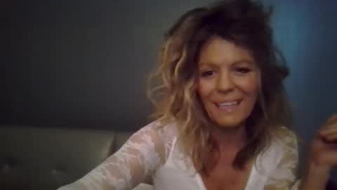 Hailey online show from 10-25-25, 08:58