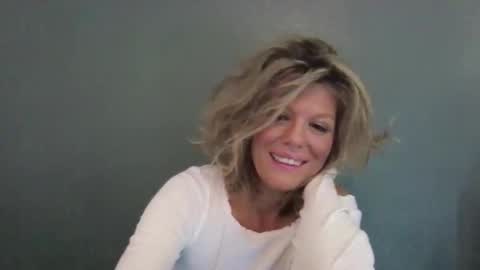 Hailey online show from 04-07-26, 05:57