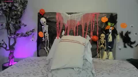 haileystonei online show from 11-01-25, 03:08