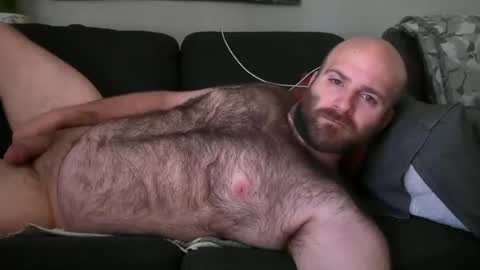 Hairiest Bear online show from 06-01-26, 02:41