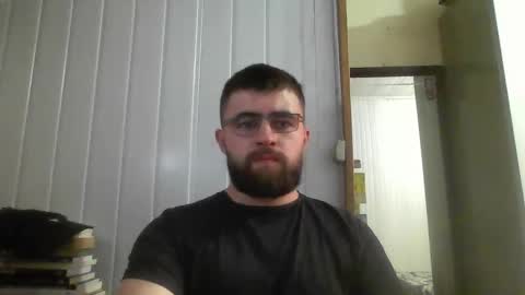 Snapshot of hairy_man_69_ chatting on 01-09-25, 08:44 horny online show from 01-09-25, 08:44