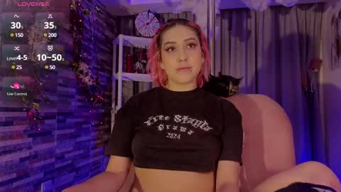 Snapshot of hairyandsexysalma chatting on 01-06-25, 08:24 SALMA  online show from 01-06-25, 08:24