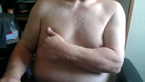 hairyarmpit_lover_1970 online show from 06-17-26, 09:01