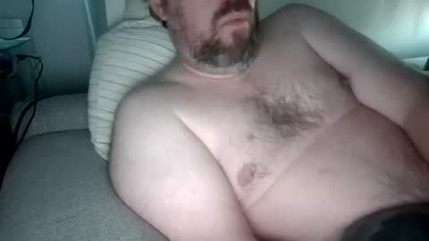 Snapshot of hairybear987 chatting on 07-11-26, 01:03 hairybear987 online show from 07-11-26, 01:03