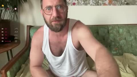 Snapshot of hairyfitguy444 chatting on 05-18-26, 03:18 Harry Fit Big Bro Dad Sir online show from 05-18-26, 03:18