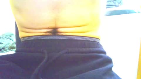 Snapshot of hairyhornytwinkk chatting on 09-26-25, 09:24 HairyHornyTwinkk online show from 09-26-25, 09:24