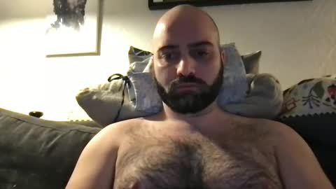 Snapshot of hairyleatherguy chatting on 01-19-25, 09:34 Hairy Guy online show from 01-19-25, 09:34