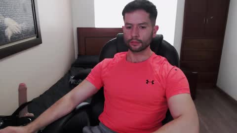 Snapshot of hairyncuteass chatting on 02-11-25, 03:29 hairyncuteass online show from 02-11-25, 03:29