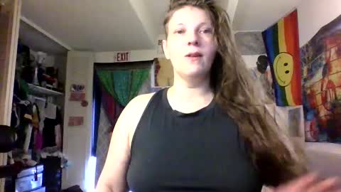 Snapshot of hairypoper chatting on 10-04-25, 11:03 hairypoper online show from 10-04-25, 11:03