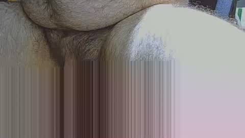 Snapshot of hairysmallfat chatting on 05-02-26, 03:44 hairysmallfat online show from 05-02-26, 03:44