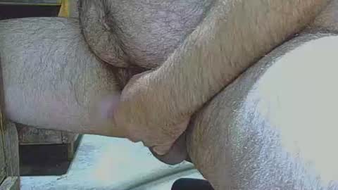 Snapshot of hairysmallfat chatting on 05-03-26, 03:01 hairysmallfat online show from 05-03-26, 03:01