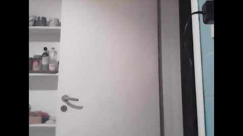 Snapshot of halfblood18 chatting on 01-08-25, 01:53 halfblood18 online show from 01-08-25, 01:53