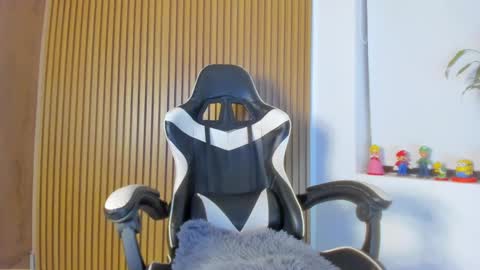 Anahis online show from 09-18-25, 03:08