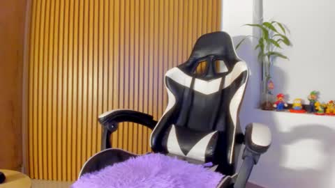 Anahis online show from 02-23-26, 12:30