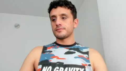 halle_1 online show from 07-14-26, 11:49