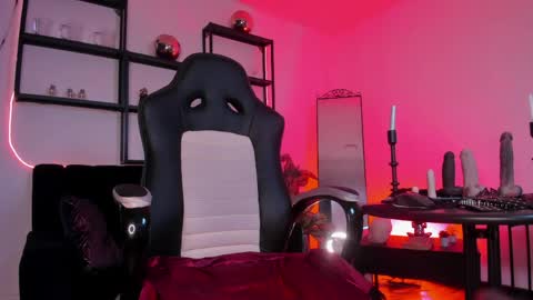 Snapshot of halley_ravenn chatting on 03-31-26, 08:31 halley_ravenn online show from 03-31-26, 08:31