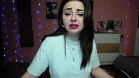 Snapshot of halleyg chatting on 03-15-26, 04:46 Ann online show from 03-15-26, 04:46