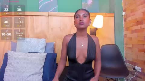 Halley Lorens online show from 03-27-26, 07:35