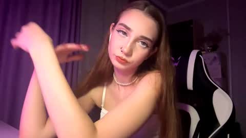 Holly online show from 12-16-25, 07:19