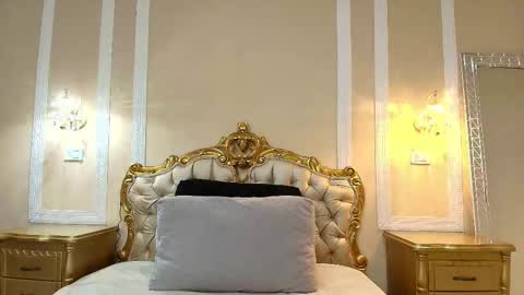 Hallie Stone online show from 03-31-26, 12:05