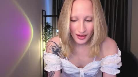Call me Bianca online show from 10-18-25, 01:56