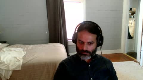 Snapshot of halycon2147818 chatting on 06-12-26, 08:52 halycon2147818 online show from 06-12-26, 08:52