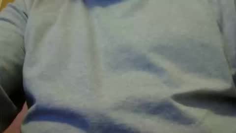 Snapshot of hamhead71 chatting on 04-18-26, 06:17 hamhead71 online show from 04-18-26, 06:17