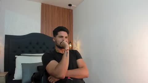 Snapshot of hamilton_1 chatting on 10-10-25, 03:16 Hamilton online show from 10-10-25, 03:16