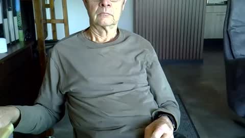 Prefer men 80 online show from 03-02-26, 09:16