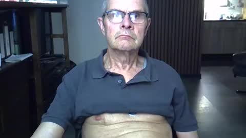 Prefer men 80 online show from 04-17-26, 08:12