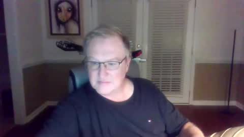 Snapshot of han63 chatting on 12-10-24, 11:11 Han online show from 12-10-24, 11:11