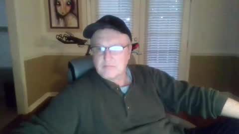 Snapshot of han63 chatting on 01-28-25, 12:22 Han online show from 01-28-25, 12:22