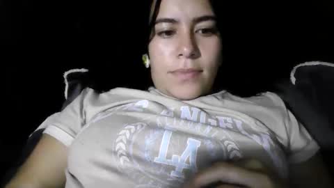 Snapshot of hanah_bakeer chatting on 05-15-26, 03:57 Hanah Montana Independent model online show from 05-15-26, 03:57