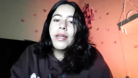 Snapshot of hanah_bakeer chatting on 06-08-26, 02:28 Hanah Montana Independent model online show from 06-08-26, 02:28
