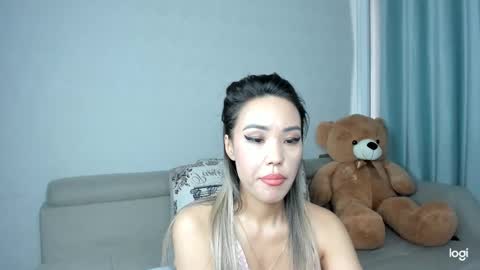 Hanah online show from 03-11-25, 05:38