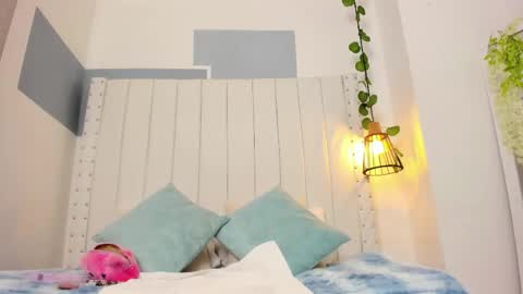 hanah_gray online show from 09-12-25, 11:10