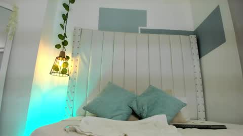 hanah_gray online show from 04-01-26, 11:11