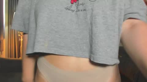 Snapshot of hanahwoods chatting on 02-26-25, 02:15 hanahwoods online show from 02-26-25, 02:15