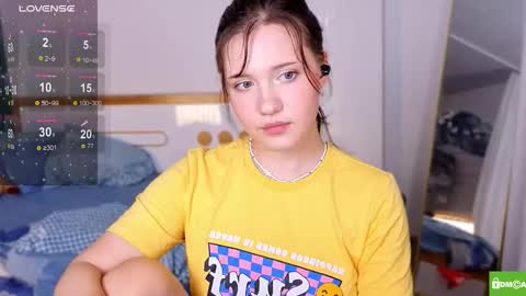 Snapshot of hanahwoods chatting on 10-09-25, 01:31 hanahwoods online show from 10-09-25, 01:31