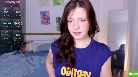 Snapshot of hanahwoods chatting on 10-28-25, 12:14 hanahwoods online show from 10-28-25, 12:14