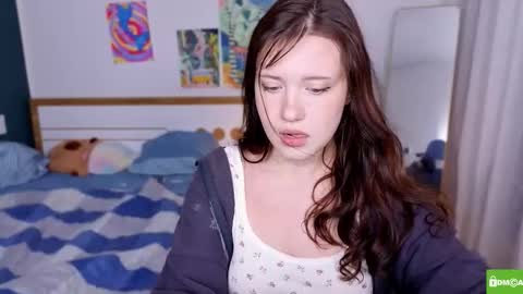 Snapshot of hanahwoods chatting on 11-14-25, 12:42 hanahwoods online show from 11-14-25, 12:42