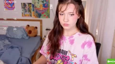 Snapshot of hanahwoods chatting on 11-26-25, 02:12 hanahwoods online show from 11-26-25, 02:12